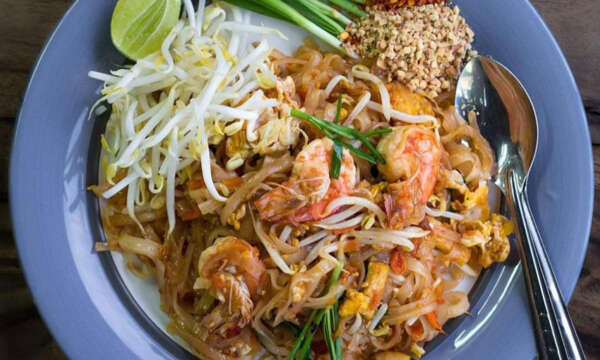 Cucina Tailandese: Pad thai, Tom Kha Gai, Pho Pia Tod