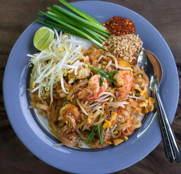 Cucina Tailandese: Pad thai, Tom Kha Gai, Pho Pia Tod
