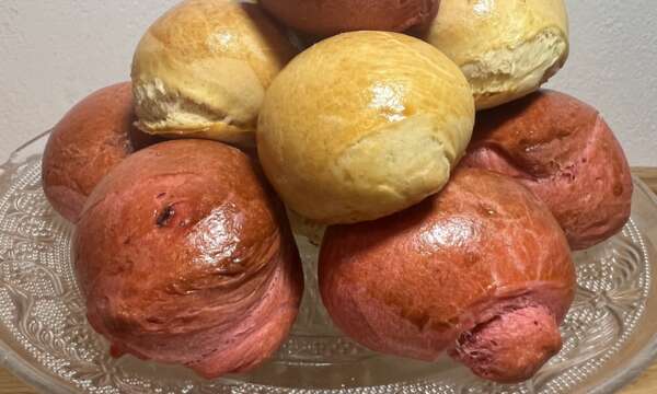 Piccola Pasticceria Salata: bottoncini colorati, pan brioche, plumcake salati  (anche in versione natalizia)